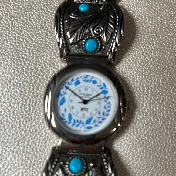 Silver/turquoise bracelet watch. - Picture 2 of 5